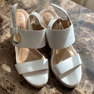 Abella Cream Sandals with Gold Accent